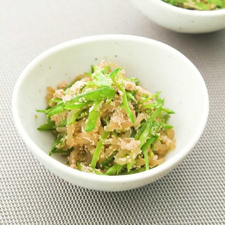 絹さやと糸こんにゃくのたらこバター炒め