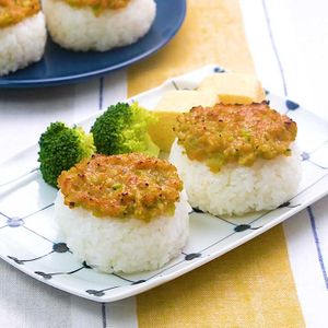 「ブロッコリーの茎みそおにぎり」のレシピ動画