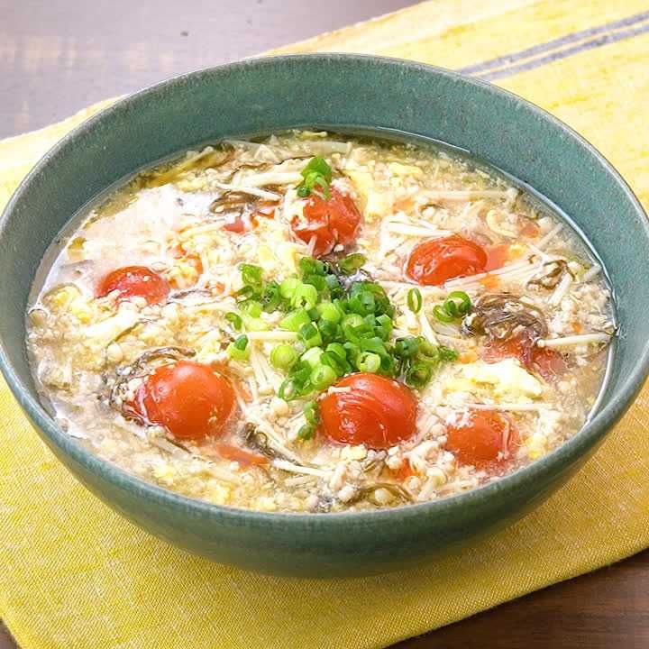 鶏ひき肉とトマトのサンラータン風