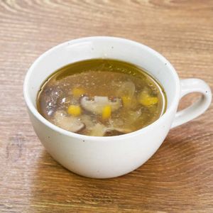 「しいたけとコーンの中華スープ」のレシピ動画