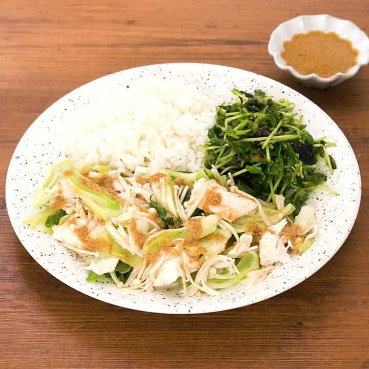 鶏むね肉とえのきのレンジ蒸しプレート