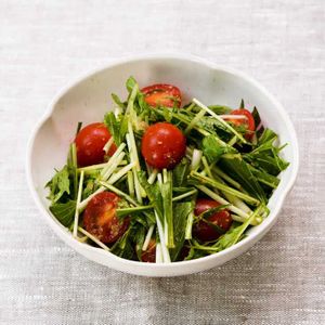 「水菜とミニトマトのごまあえ」のレシピ動画