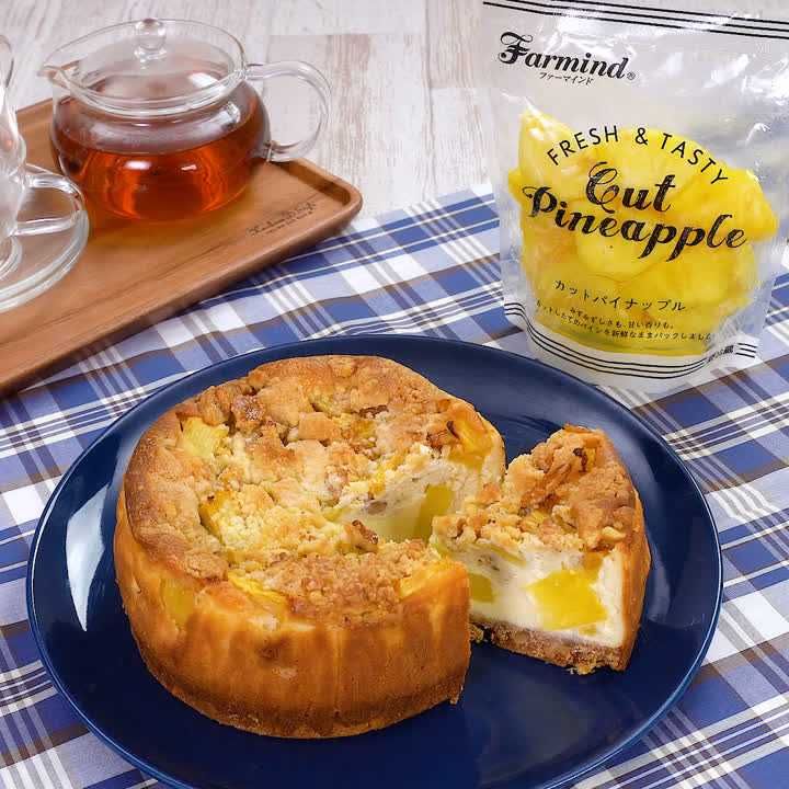 パイナップルのクランブルチーズケーキ