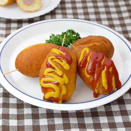 魚肉ソーセージで作る 簡単アメリカンドッグのレシピ動画 作り方 Delish Kitchen