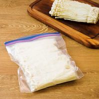 料理の基本！ えのきの保存方法のレシピ動画・作り方 | Delish Kitchen