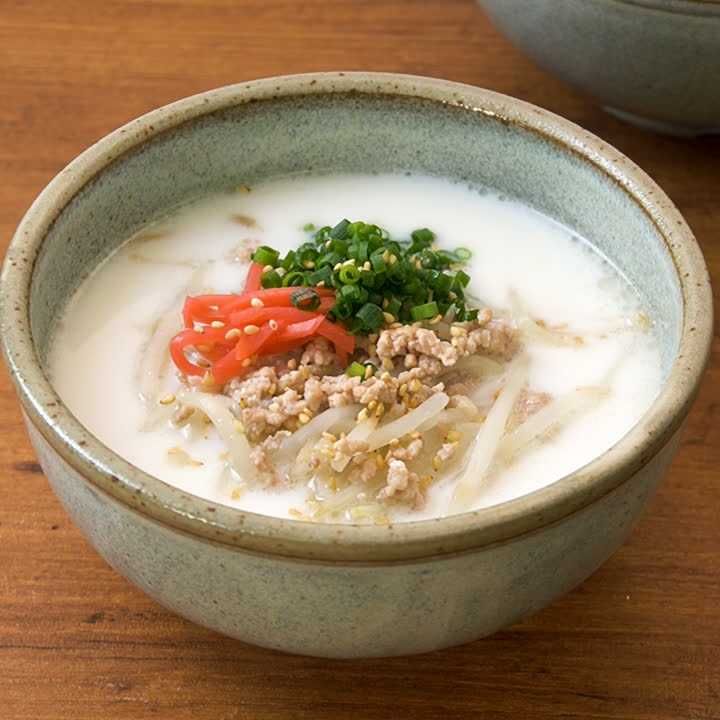 濃厚な味わい もやしのとんこつラーメン風スープのレシピ動画 作り方 Delish Kitchen
