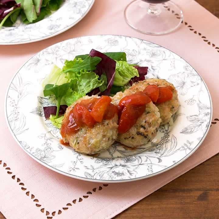 トマトソースのハーブつくね