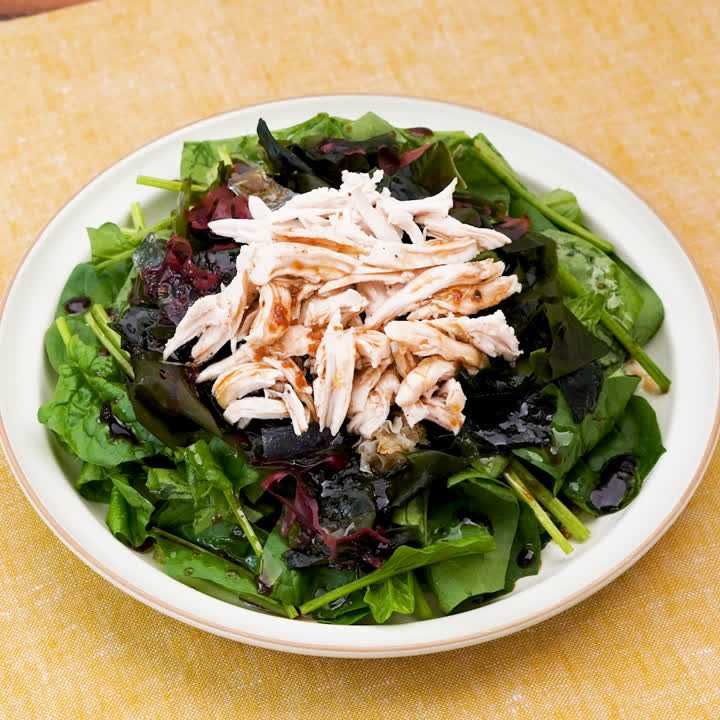 ささみと海藻のサラダ