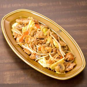 「豚肉とカット野菜のピリ辛炒め」のレシピ動画