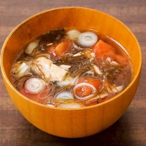 「レンチンもずくスープ」のレシピ動画