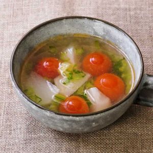 「かぶとトマトの中華スープ」のレシピ動画