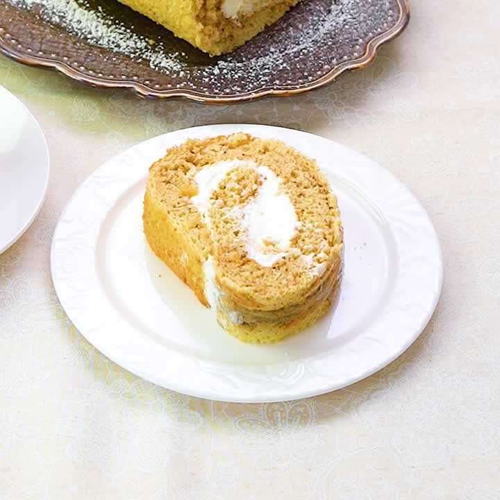 しっとりふわふわ♪ ほうじ茶のロールケーキのレシピ動画・作り方 DELISH KITCHEN