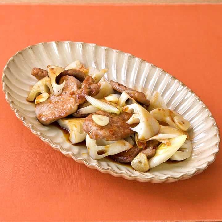 豚肉とれんこんのにんにく蒸し