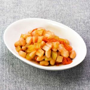 「大豆とセロリのレンジトマト煮」のレシピ動画