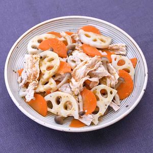 「豚肉と根菜のフライパン蒸し」のレシピ動画