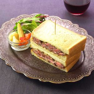 ステーキサンド