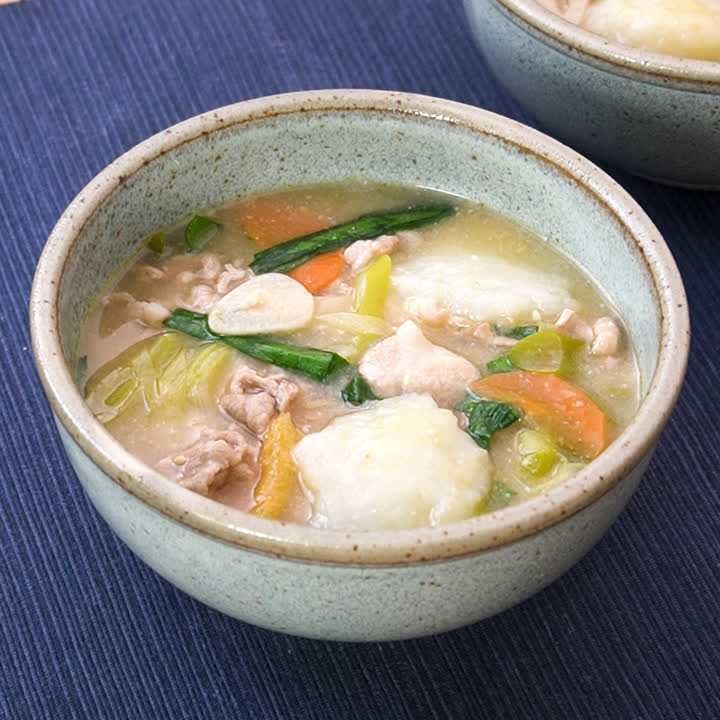 豚肉とにんにくの長芋すいとん風
