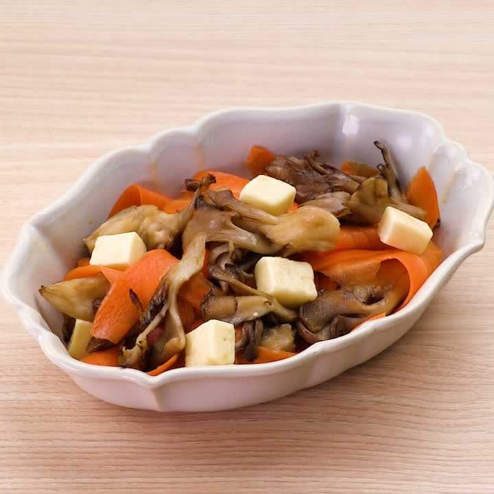 にんじんとまいたけのさっぱりサラダ