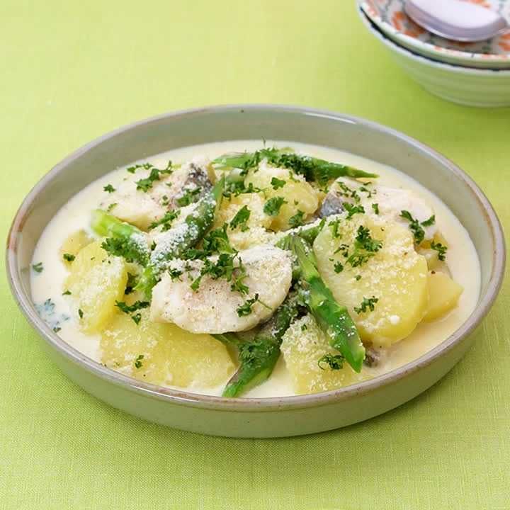 タラとじゃがいもの豆乳クリーム煮