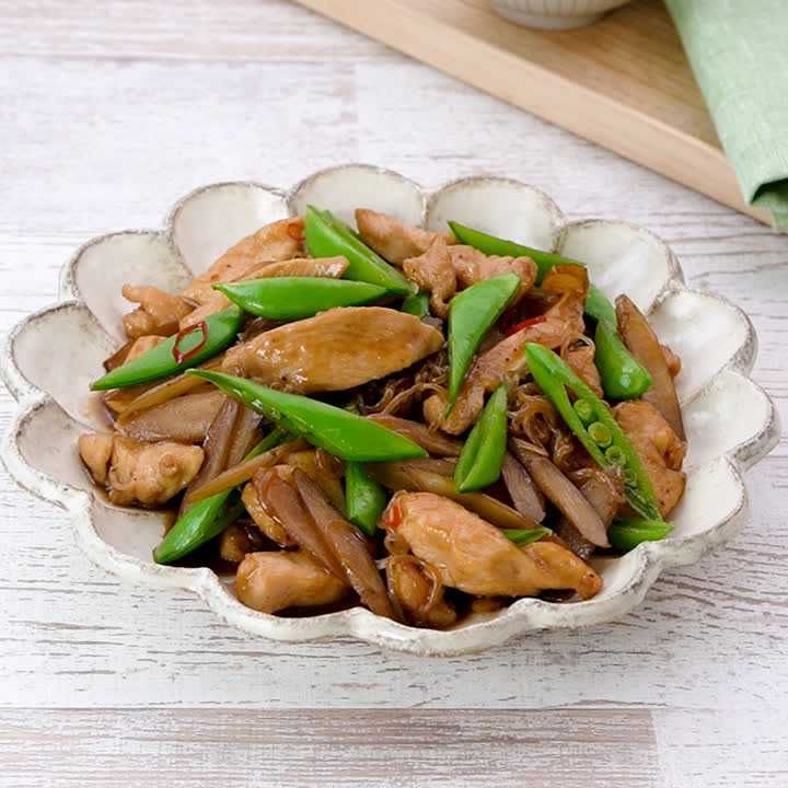 鶏むねとスナップエンドウのきんぴら風炒り煮