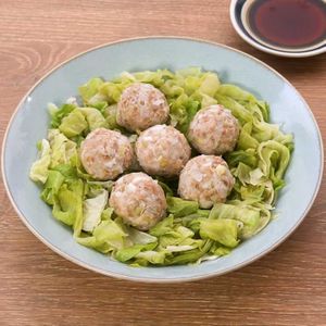 「ごま入りおから団子のレンジ蒸し」のレシピ動画