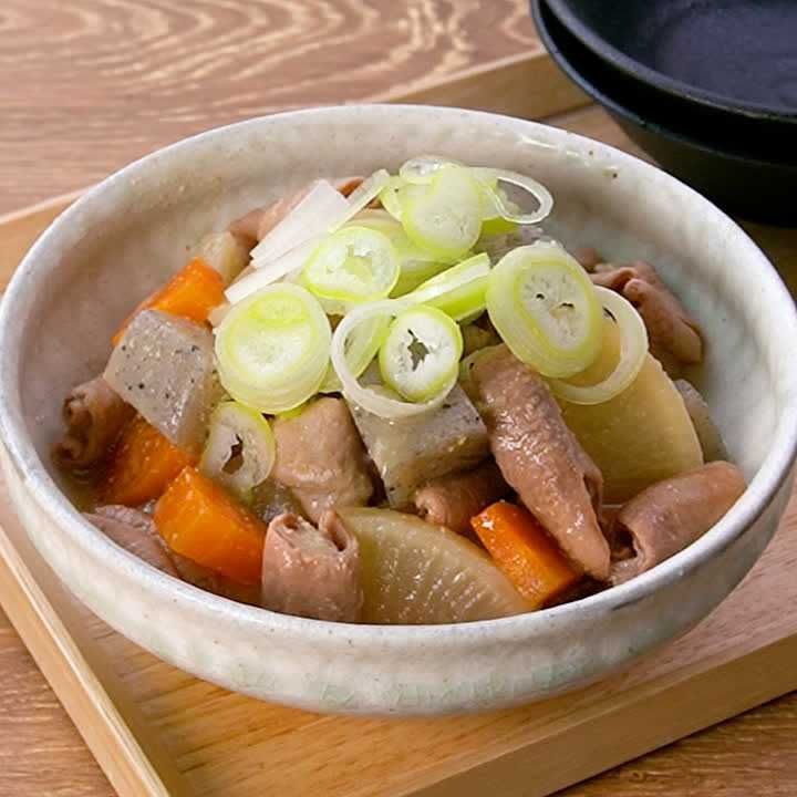 炊飯器でこんにゃくとモツの煮込み