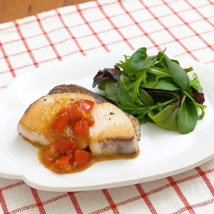 かぼすブリのガーリックバターソテー