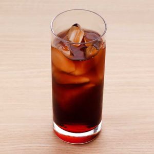 おいしいカクテルの作り方 マリブコークのレシピ動画 作り方 Delish Kitchen