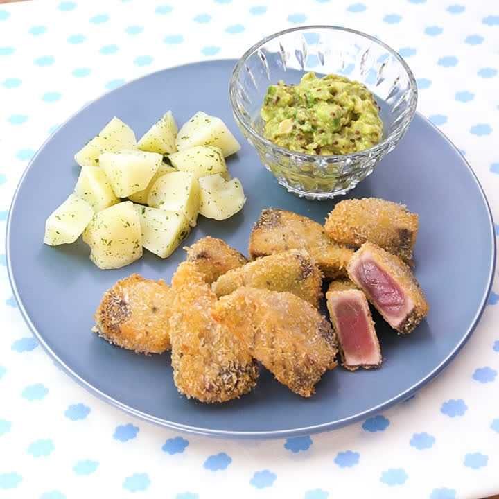 カツオフライアボカドディップ添え