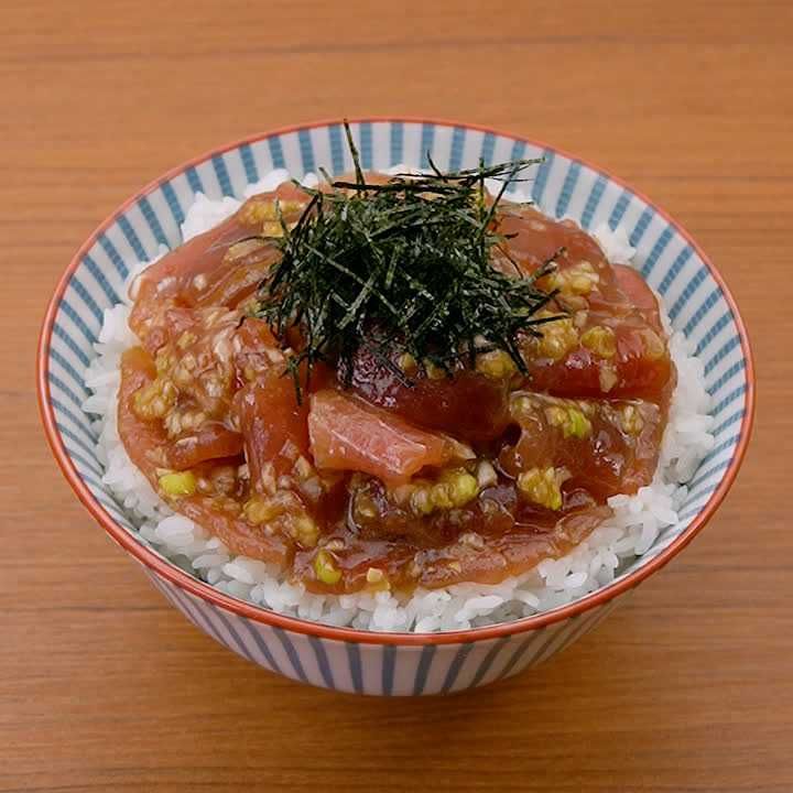 まぐろのねぎだれ漬け丼