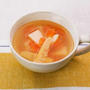 「たけのことにんじんの中華スープ」のレシピ動画