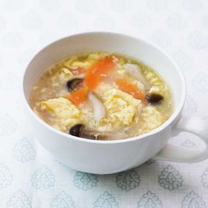 「ふんわり卵としめじのスープ」のレシピ動画