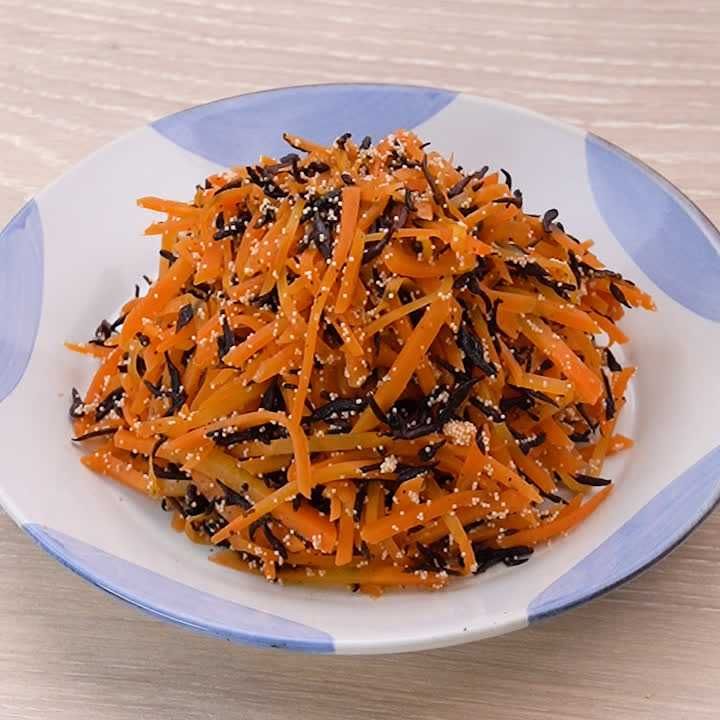 にんじんとひじきのたらこ炒め