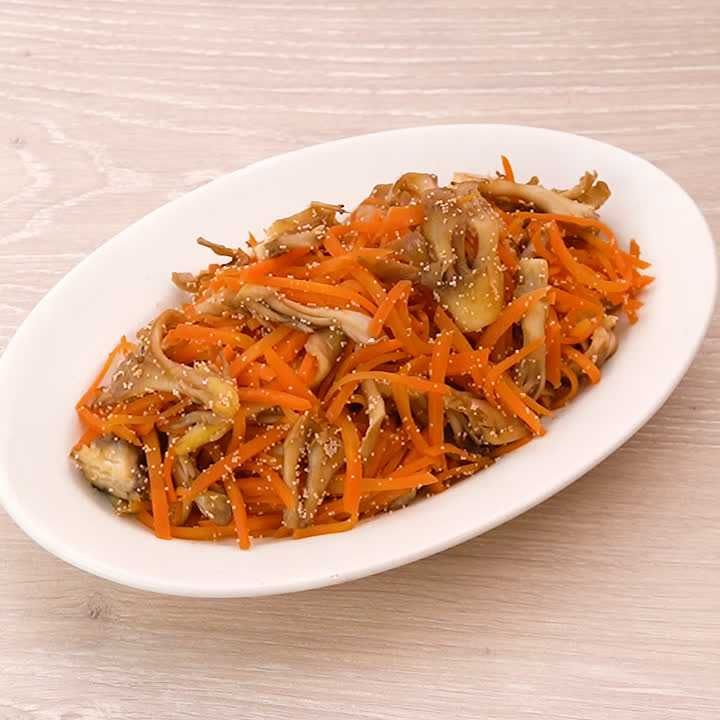 にんじんとまいたけのたらこ炒め