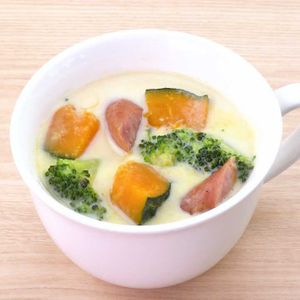 「ブロッコリーとかぼちゃの豆乳みそスープ」のレシピ動画