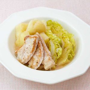 「豚肉と春キャベツの塩煮」のレシピ動画