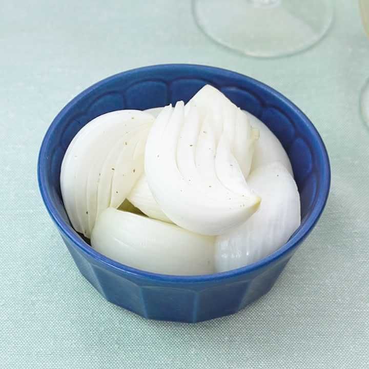 新玉ねぎのレンジピクルス