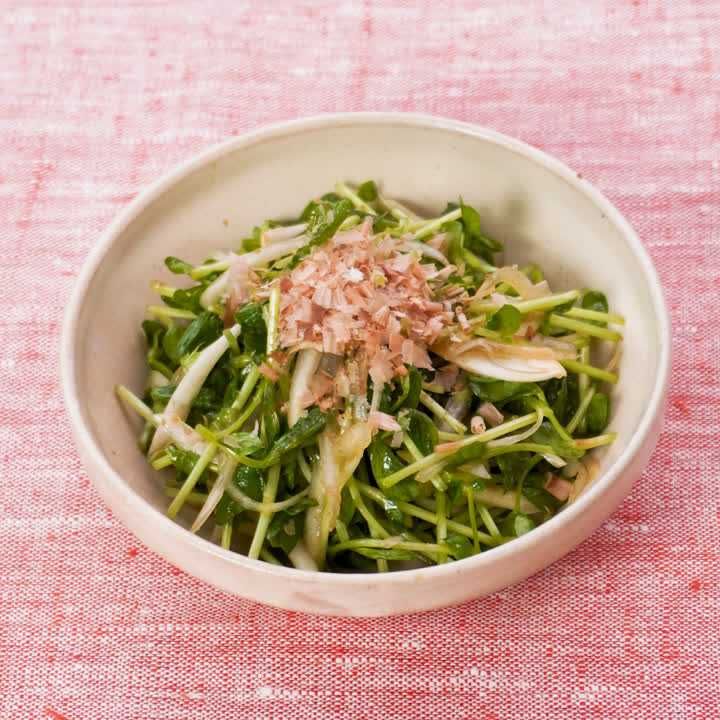 豆苗と新玉ねぎのポン酢和え