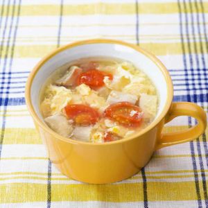 「エリンギとミニトマトの卵スープ」のレシピ動画