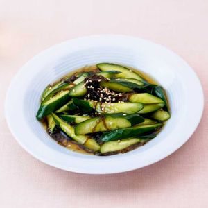 「きゅうりのもずく和え」のレシピ動画