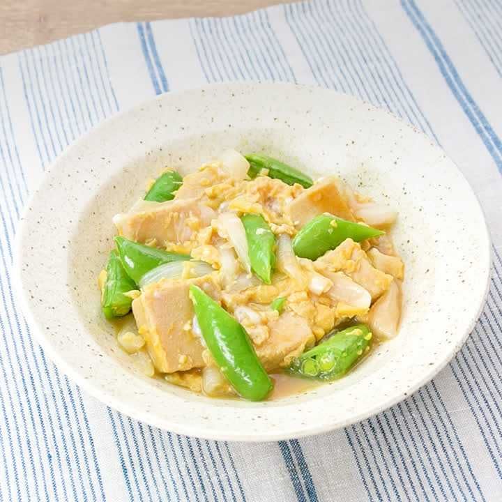 高野豆腐とスナップエンドウの卵とじ