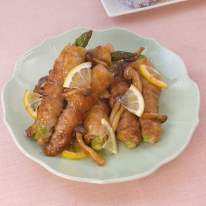 レモンでさっぱり メカジキとアスパラのレモンソテーのレシピ動画 作り方 Delish Kitchen レモンでさっぱり メカジキとアスパラのレモンソテーのレシピ動画 作り方 Delish Kitchen