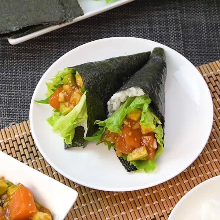 サーモンポキの巻き寿司