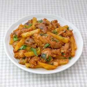 「豚肉とじゃがいもの韓国風ごましそ炒め」のレシピ動画