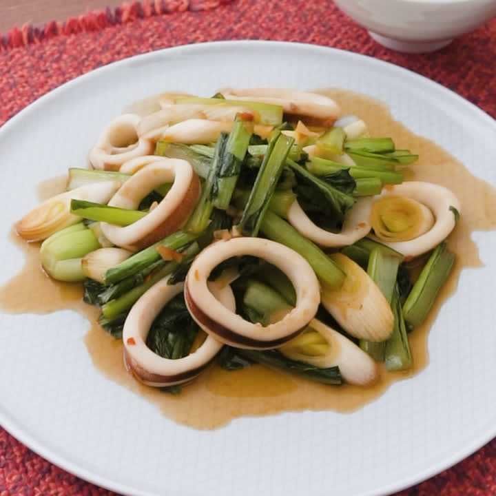 いかと小松菜のピリ辛炒め