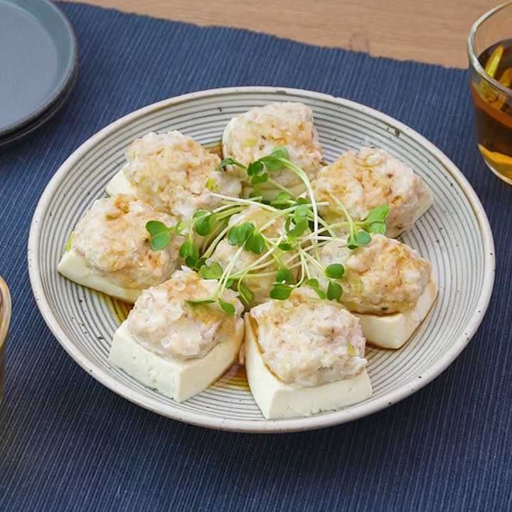 鶏ひき肉のせ蒸し豆腐