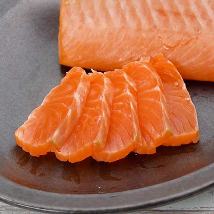 スモークサーモン