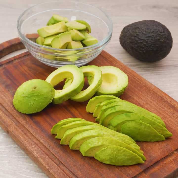 アボカドの切り方