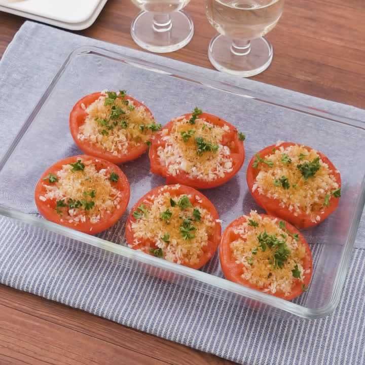 トマトのオーブンパン粉焼き