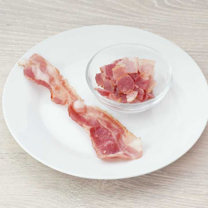 レンジで作るカリカリベーコン